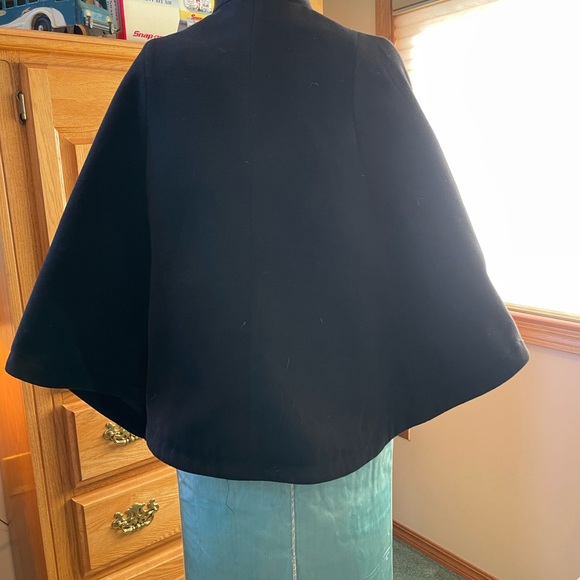 Via Spiga Black Poncho Cape Asymmetrical Zipper Faux Patent Leather Trim. L/XL - Picture 2 of 6